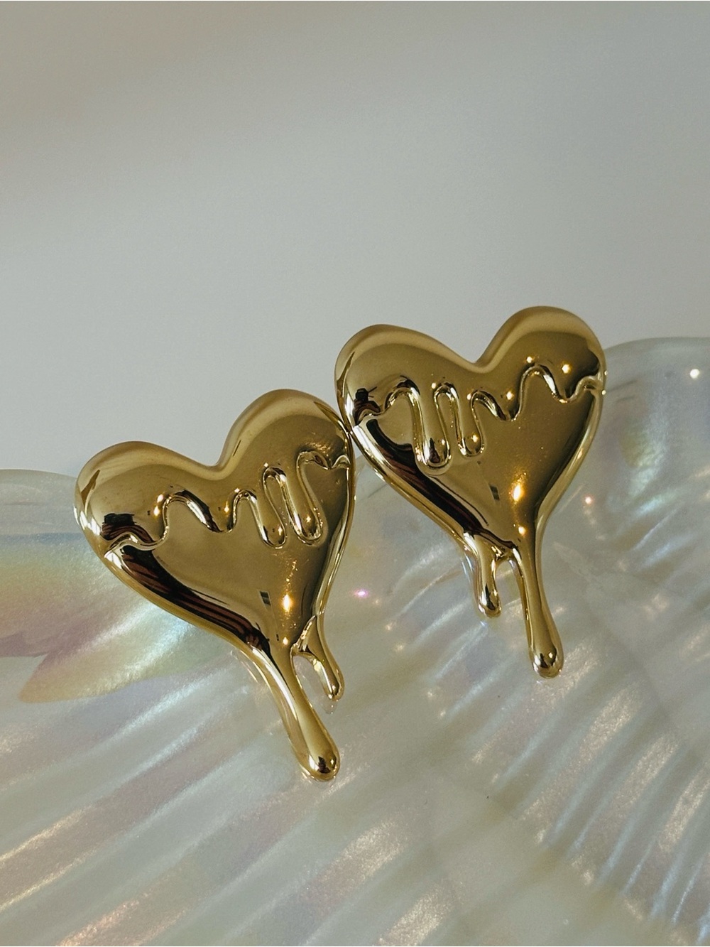 Fashion Jewelry Gold Drip Heart Stud Earrings